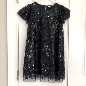 Kids H&M fancy dress, perfect condition. Button closure in back.